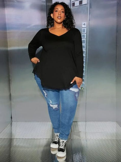 Lace Trim Curved Hem Tee CS2308