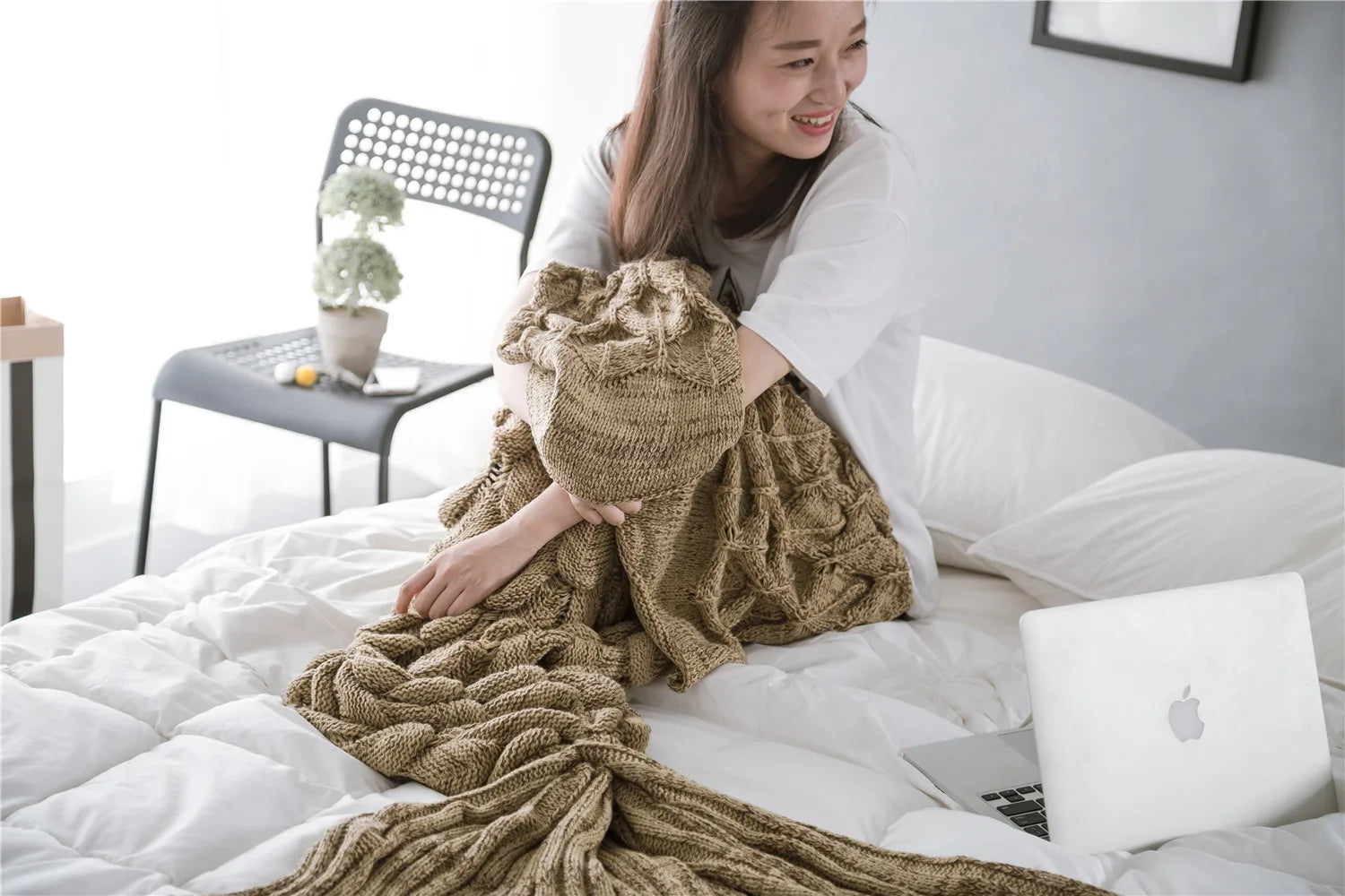Soft Knitted Mermaid Blanket 16081